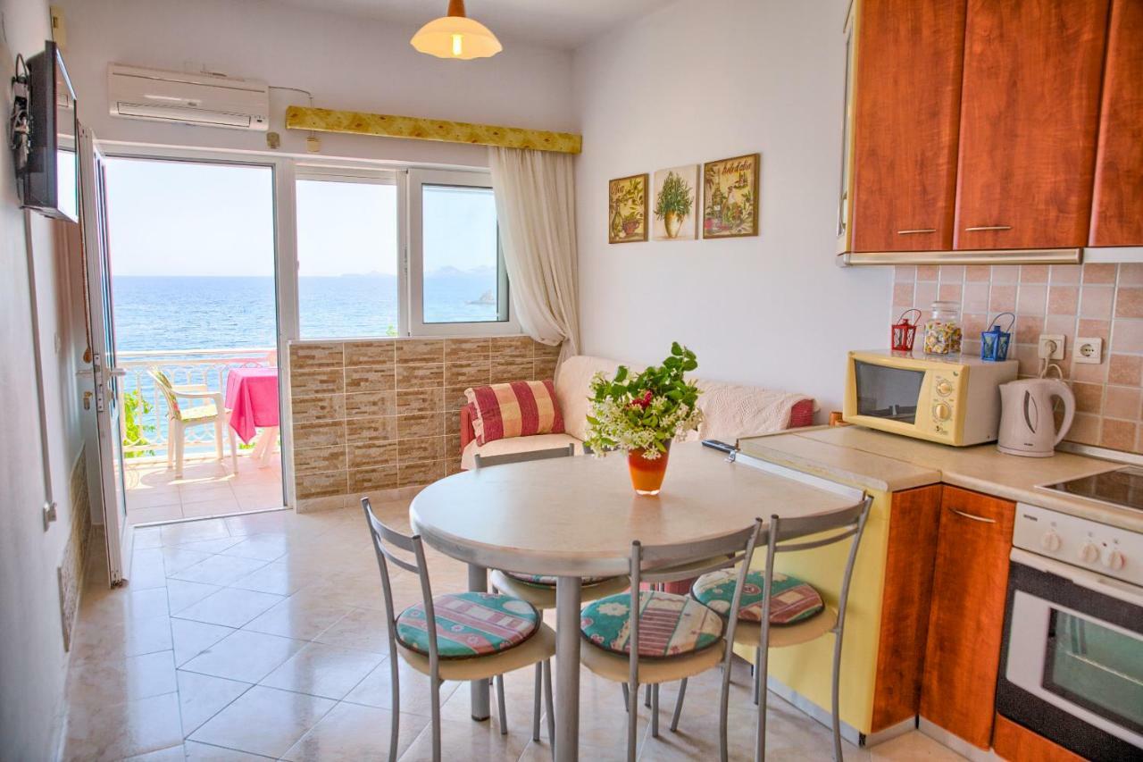 Chara'S Sea View House Apartment Haraki Exterior photo